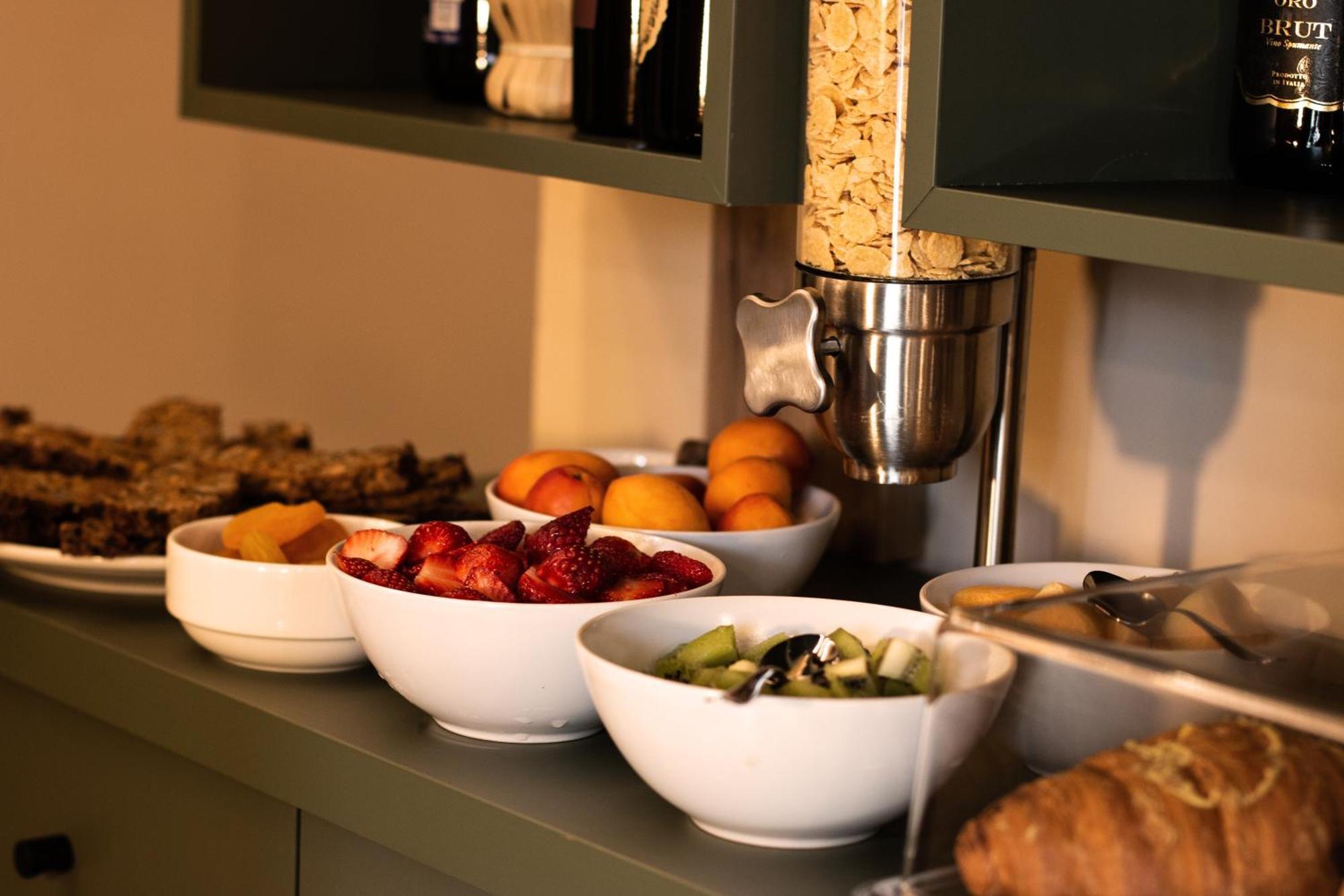 Vila Koja Boutique Hotel Tirana Bagian luar foto